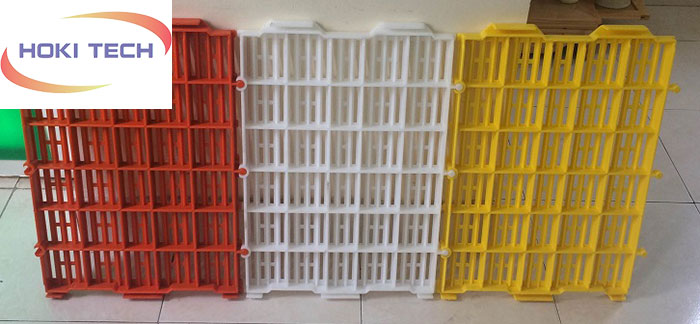 Tấm nhựa lót sàn 40 x 55 cm - Bán sàn nhựa chăn nuôi giá rẻ
